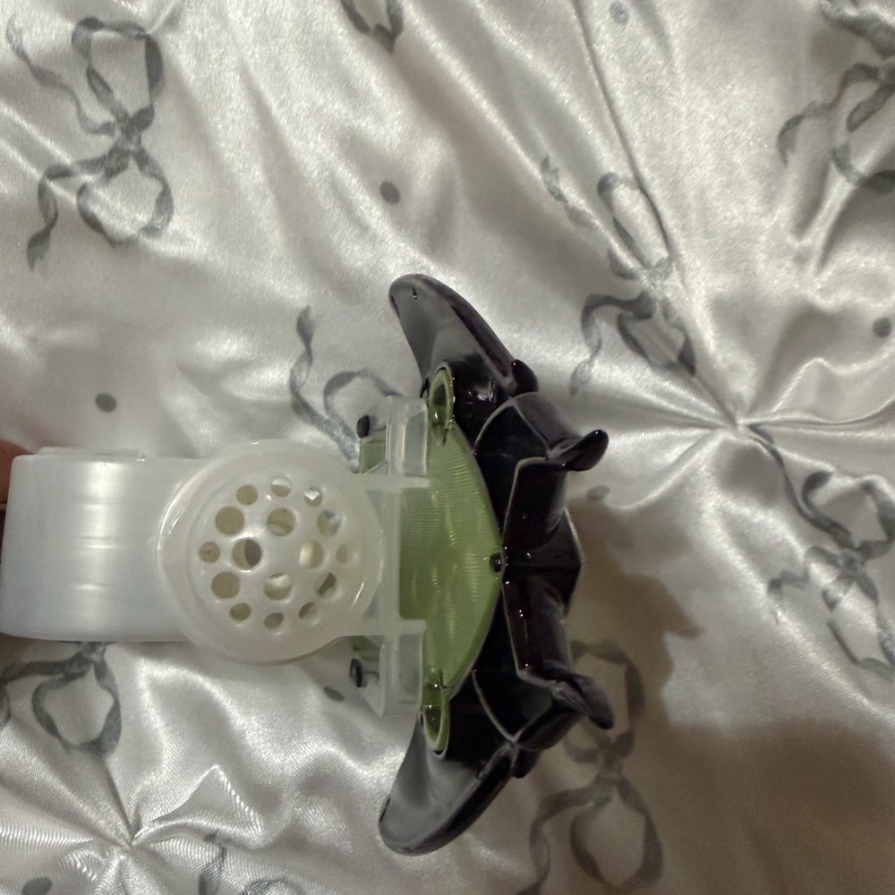 Bath & Body Works Disney Villains wallflower Maleficent light up plug in - Picture 7 of 7